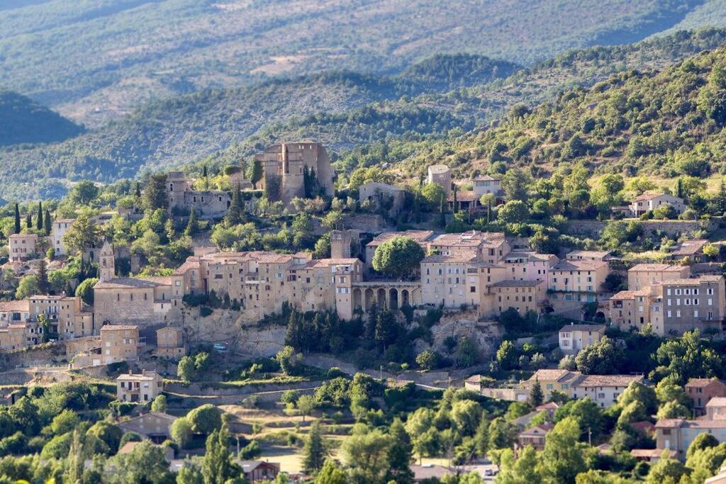 Appartamento La Vue Est Belle Montbrun-les-Bains Esterno foto