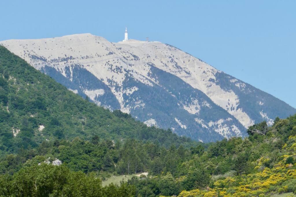 Appartamento La Vue Est Belle Montbrun-les-Bains Esterno foto