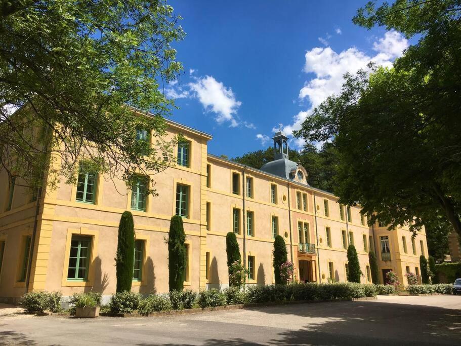 Appartamento La Vue Est Belle Montbrun-les-Bains Esterno foto