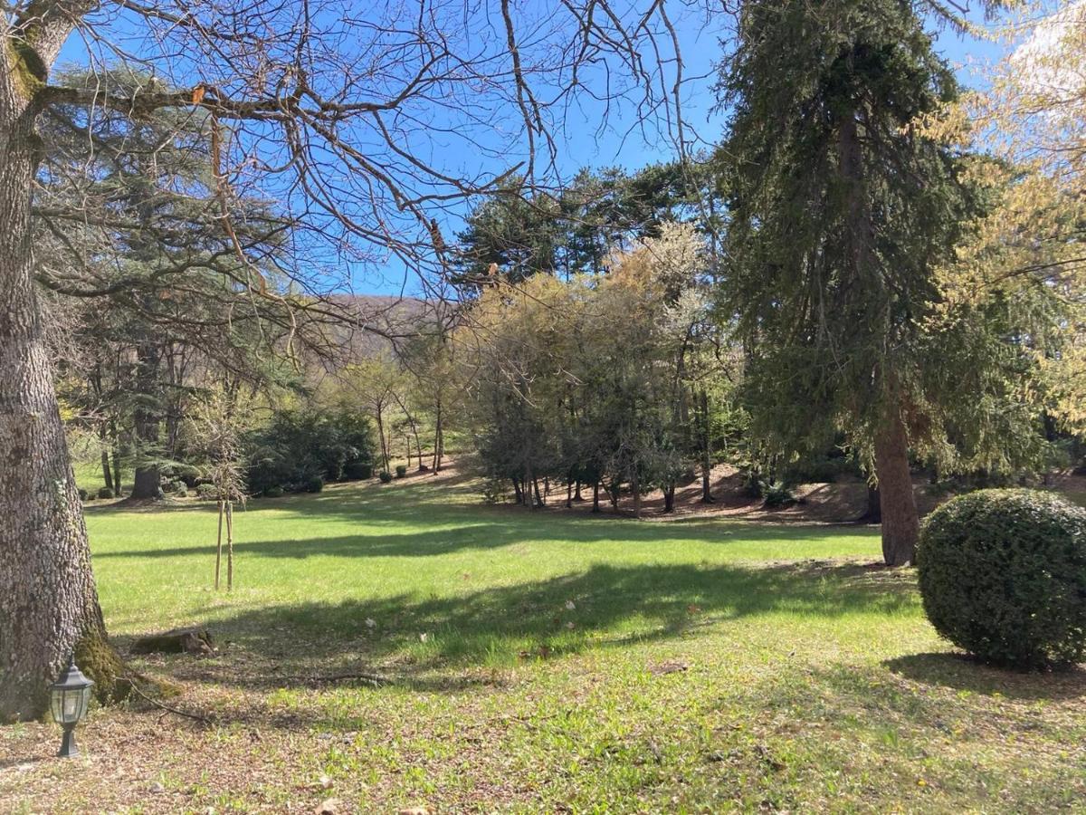 Appartamento La Vue Est Belle Montbrun-les-Bains Esterno foto