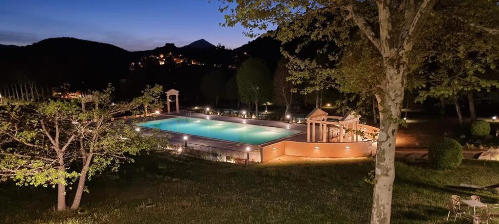 Appartamento La Vue Est Belle Montbrun-les-Bains Esterno foto