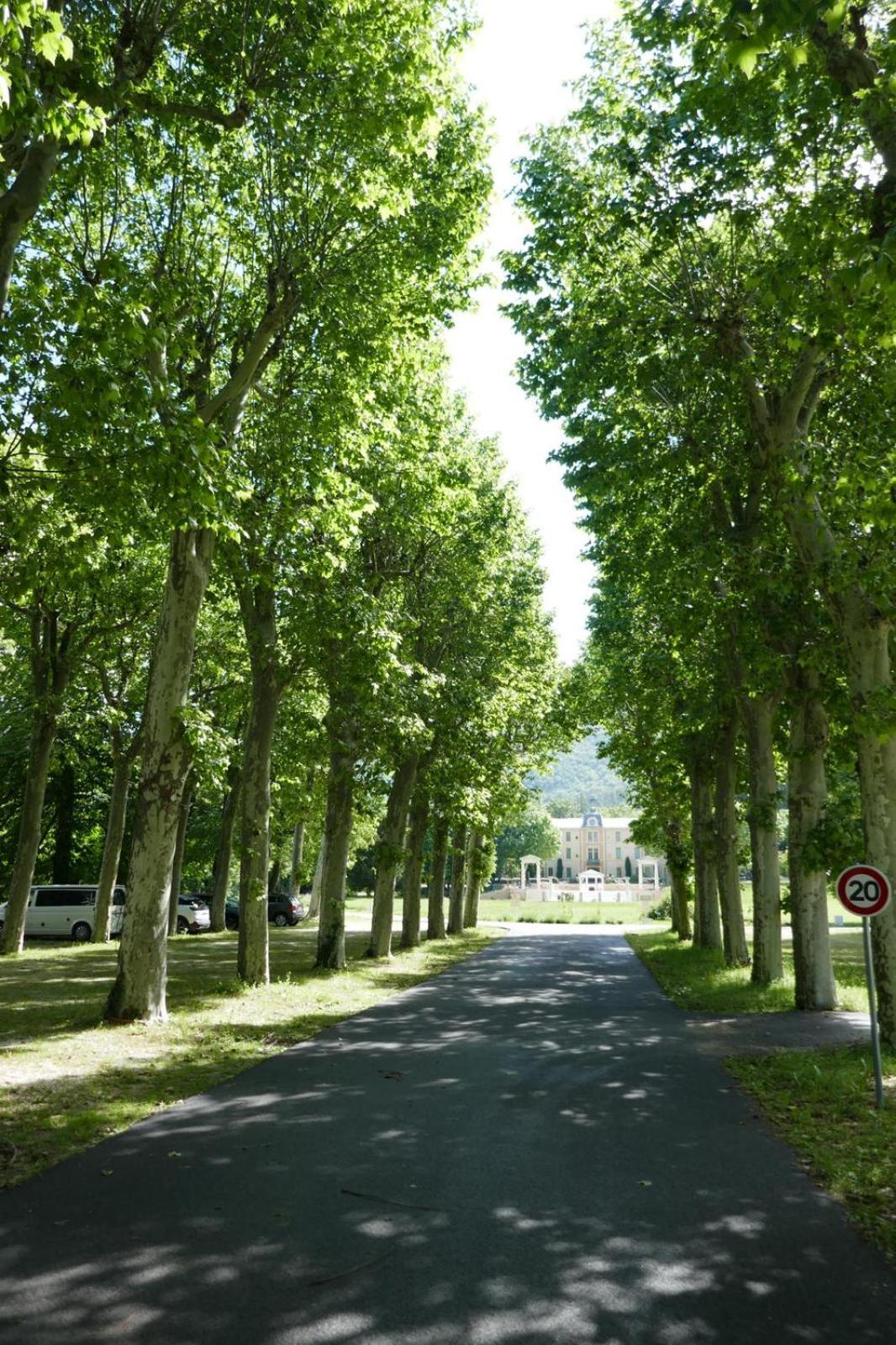 Appartamento La Vue Est Belle Montbrun-les-Bains Esterno foto